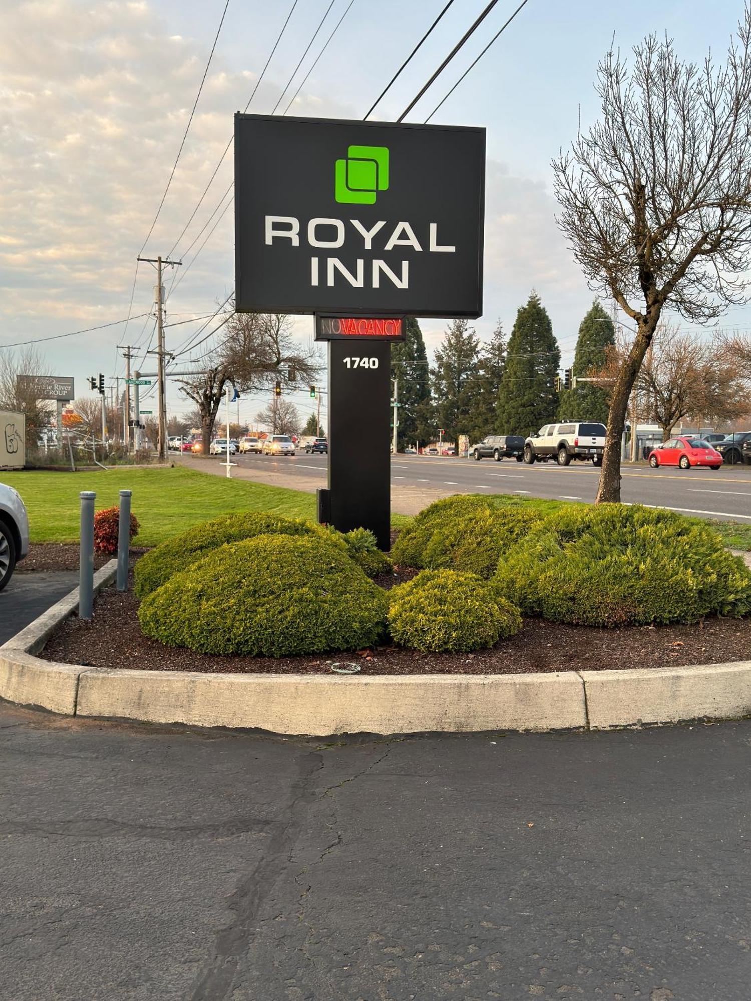 Royal Inn Eugene- Airport Экстерьер фото